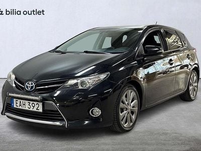 Begagnad Toyota Auris Hybrid Edition 136 HK (100 kW) 2014 Svart Halvkombi