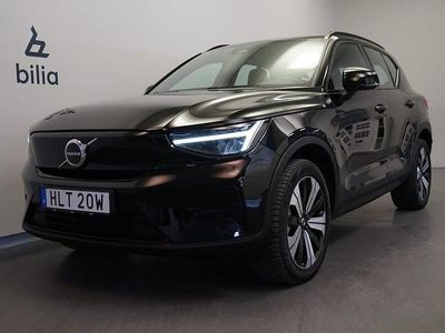 Svart Begagnad 2022 Volvo XC40 Core SUV | 309 500 kr