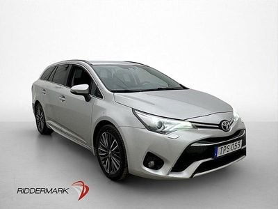 Begagnad Toyota Avensis Active 152 HK (111 kW) 2017 Silver Kombi