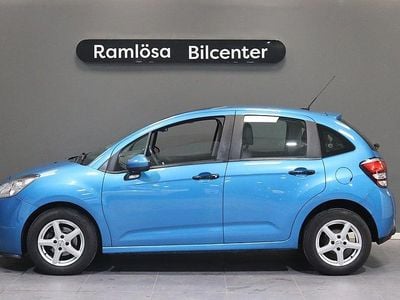 Blå Begagnad 2015 Citroën C3 PureTech Halvkombi | 64 900 kr (Marknadspris)