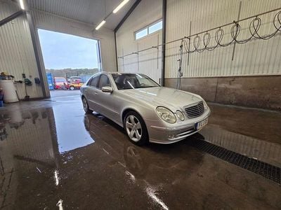 Begagnad Mercedes E500 306 HK (225 kW) 2003