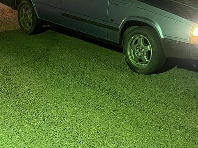Begagnad 1988 Volvo 740 Sedan | 30 000 kr