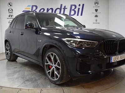 Carbonsvartmetallic Begagnad 2022 BMW X5 iPerformance SUV | 619 500 kr (Marknadspris)