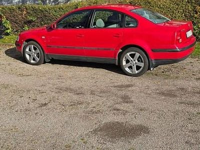 Begagnad 2000 VW Passat Sedan | 23 000 kr (Lite dyr)