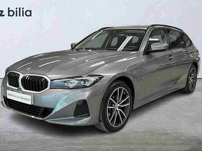 Grå Begagnad 2025 BMW 330e Shadowline Kombi | 459 900 kr