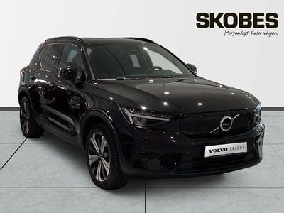 Svart Begagnad 2023 Volvo XC40 Core SUV | 319 300 kr (Superpris)