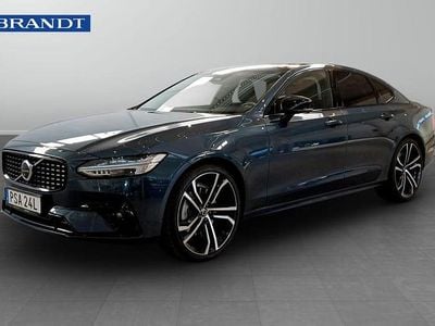 Mörkblå (blå) Begagnad 2023 Volvo S90 Plus Sedan | 409 900 kr (Marknadspris)