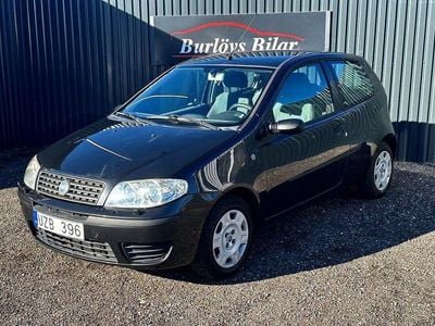 Svart Begagnad 2004 Fiat Punto Active Halvkombi | 19 800 kr