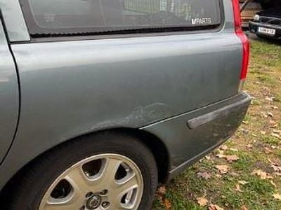 Grön Begagnad 2004 Volvo V70 Kombi | 25 000 kr (Dyr)