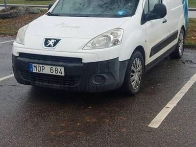 Begagnad 2011 Peugeot Partner Minibuss | 27 500 kr (Superpris)
