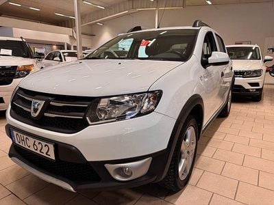Vit Begagnad 2016 Dacia Sandero Stepway Kombi | 109 000 kr (Marknadspris)