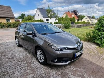 Toyota Auris Hybrid