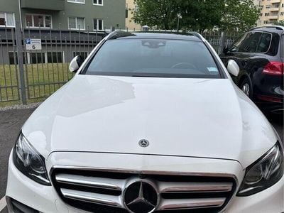 Mercedes E220