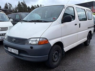 Vit Begagnad 2003 Toyota HiAce City Van | 89 000 kr
