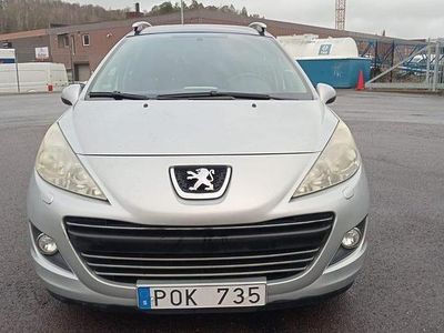 Grå Begagnad 2009 Peugeot 207 Kombi | 34 900 kr