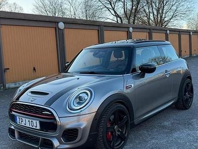Begagnad 2020 Mini John Cooper Works Halvkombi | 259 900 kr (Marknadspris)