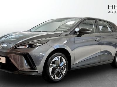 Begagnad MG MG4 EV 125 kW (170 HK) 2024 Grå Halvkombi