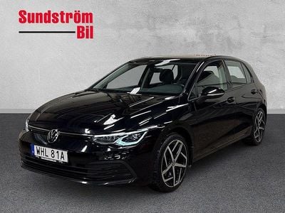 Svart Begagnad 2020 VW Golf VIII Halvkombi | 209 900 kr (Marknadspris)