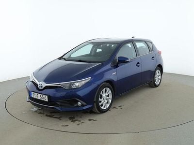 Blå Begagnad 2017 Toyota Auris Hybrid Business Edition Sedan | 156 000 kr (Marknadspris)