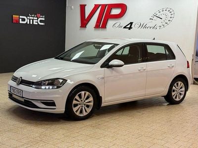 Vit Begagnad 2017 VW Golf VII Halvkombi | 119 800 kr (Marknadspris)