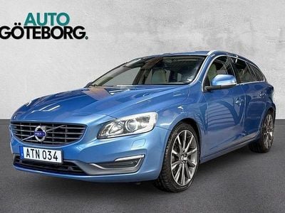 Begagnad Volvo V60 Summum 215 HK (158 kW) 2014 Blå Kombi