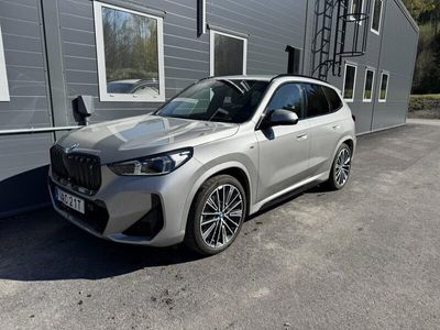 BMW iX1