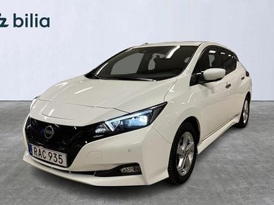 Begagnad Nissan Leaf 360º 111 kW (151 HK) 2023 Vit Halvkombi