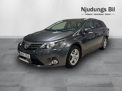 Mörkgrå Begagnad 2012 Toyota Avensis Executive Kombi | 84 900 kr (Marknadspris)