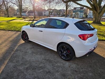 Begagnad 2017 Alfa Romeo Giulietta Halvkombi | 120 000 kr