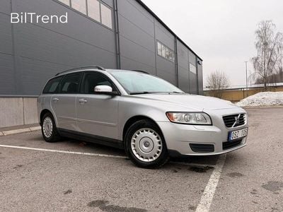 Begagnad Volvo V50 125 HK (91 kW) 2008 Ljusgrå Kombi