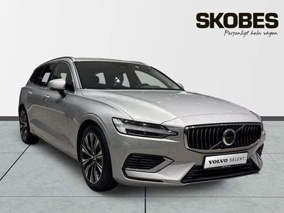 Silver Begagnad 2023 Volvo V60 Core Kombi | 429 900 kr (Marknadspris)