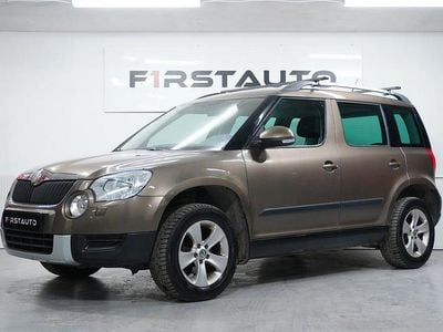 Begagnad Skoda Yeti Ambition 122 HK (89 kW) 2010 Ljusbrun SUV