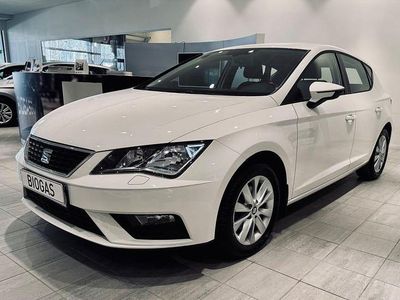 Begagnad Seat Leon Style 131 HK (96 kW) 2020 Vit Halvkombi