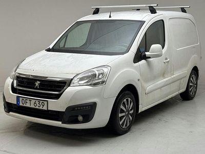 Vit Begagnad 2016 Peugeot Partner Minibuss | 49 000 kr (Lite dyr)