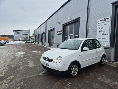 Begagnad VW Lupo 75 HK (55 kW) 2002 Vit Halvkombi