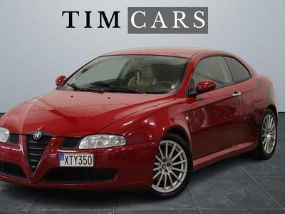 Begagnad Alfa Romeo GT Distinctive 166 HK (122 kW) 2006 Röd Sportkupé