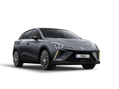 Begagnad MG MG4 EV Trophy 180 kW (245 HK) 2023 Grå/silver Halvkombi