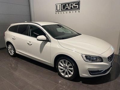 Begagnad Volvo V60 Business Edition 150 HK (110 kW) 2016 Vit Kombi