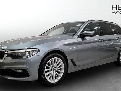 Blå Begagnad 2018 BMW 520 Sport Line Kombi | 224 900 kr (Marknadspris)