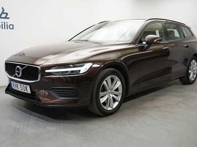 Begagnad Volvo V60 Momentum 151 HK (111 kW) 2019 Brun Kombi