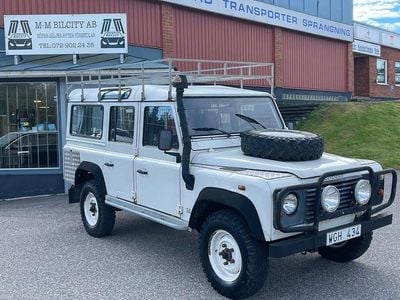 Vit Begagnad 2000 Land Rover Defender Kombi | 199 900 kr (Bra pris)