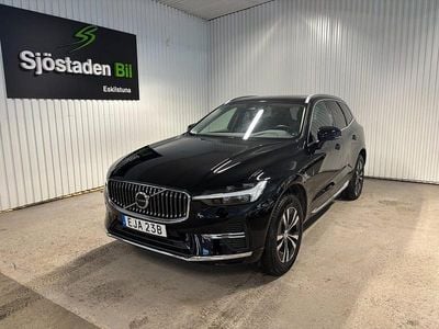 Begagnad Volvo XC60 Core 350 HK (257 kW) 2023 Svart SUV