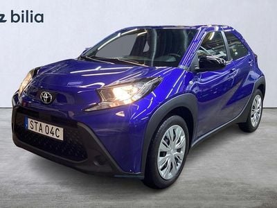 Blå Ny 2025 Toyota Aygo X Play SUV | 209 800 kr (Lite dyr)