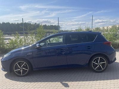 Toyota Auris Hybrid