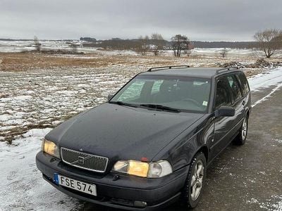 Begagnad 1998 Volvo V70 Kombi | 13 999 kr (Marknadspris)