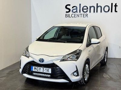 Begagnad Toyota Yaris Hybrid Active 101 HK (74 kW) 2020 Vit Halvkombi