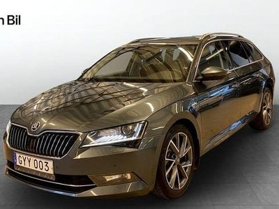 Grå Begagnad 2018 Skoda Superb LAURIN & KLEMENT Kombi | 219 900 kr (Lite dyr)