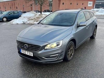 Begagnad 2017 Volvo V60 Kombi | 200 000 kr