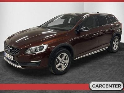 Begagnad Volvo V60 CC Summum 150 HK (110 kW) 2016 Brun Kombi