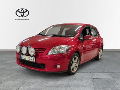 Röd Begagnad 2010 Toyota Auris Premium Halvkombi | 74 900 kr